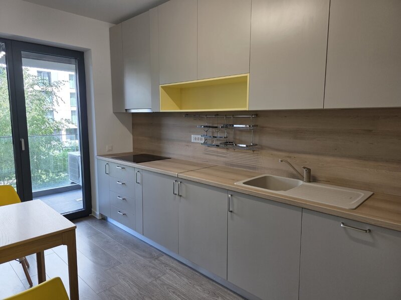 Pipera 61, loc de parcare, 650 euro